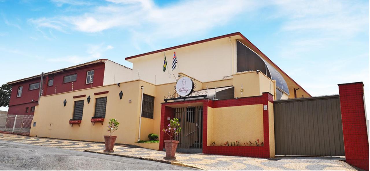 Hotel Village